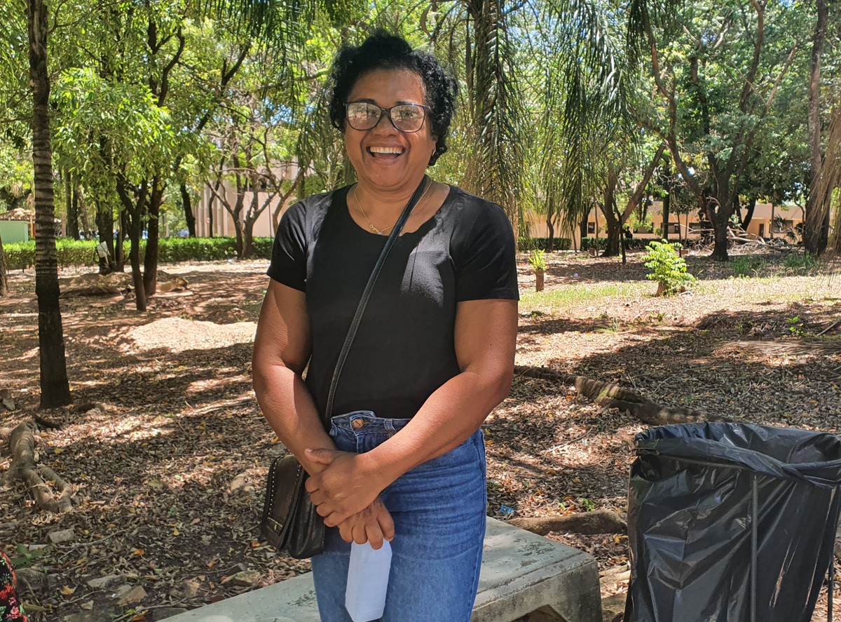 Faltando dois anos para se aposentar, funcionária pública faz Enem pela primeira vez com objetivo de se tornar professora