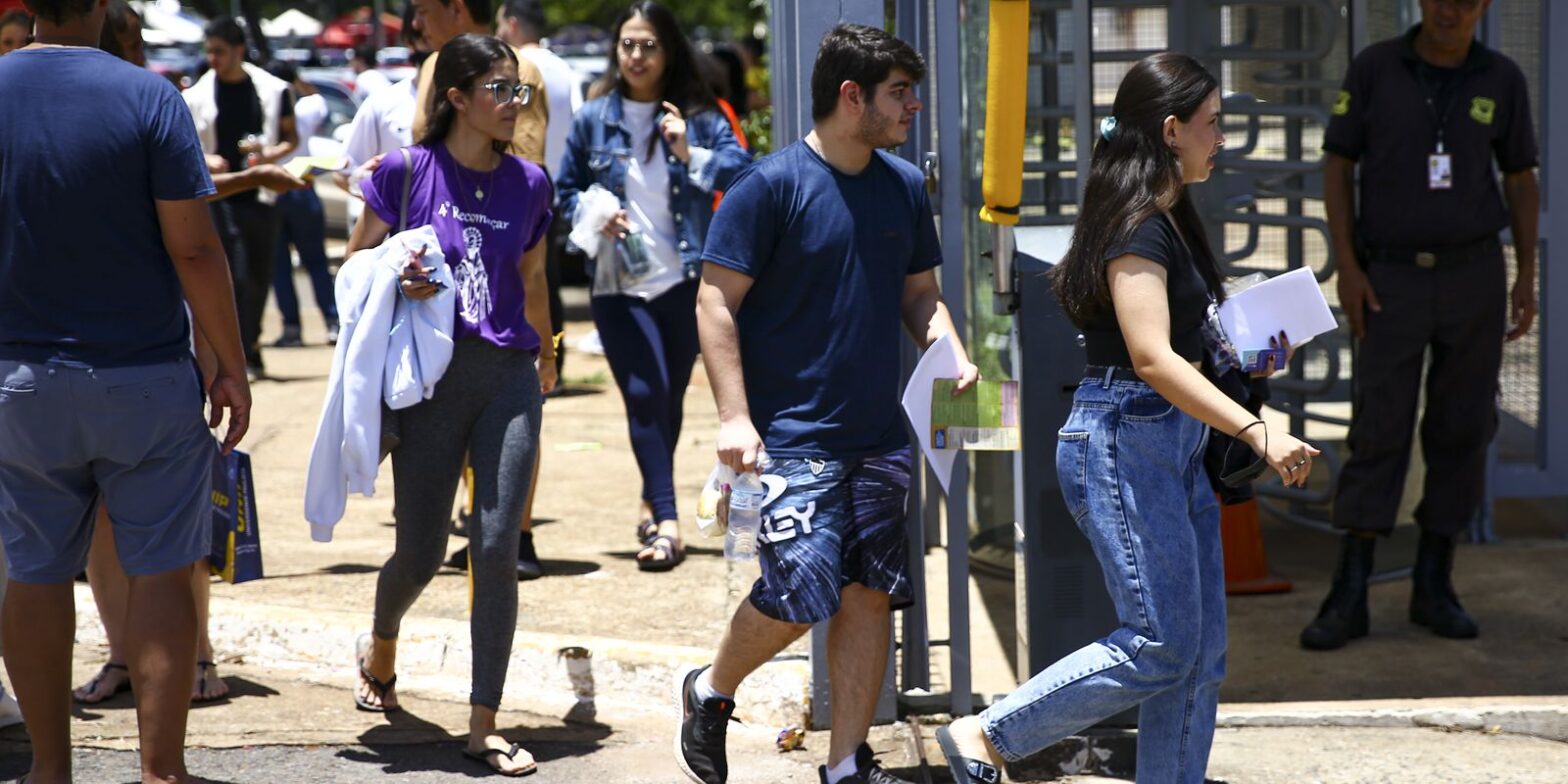Enem termina segunda etapa de provas sem ocorrências graves