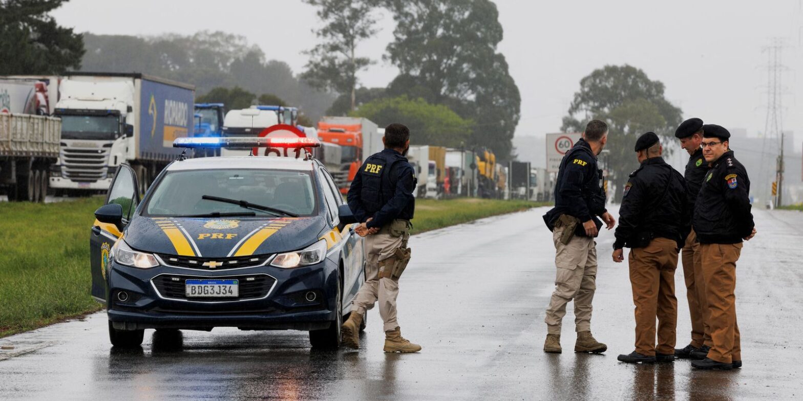 Rodovias federais têm 18 pontos de bloqueio em três estados