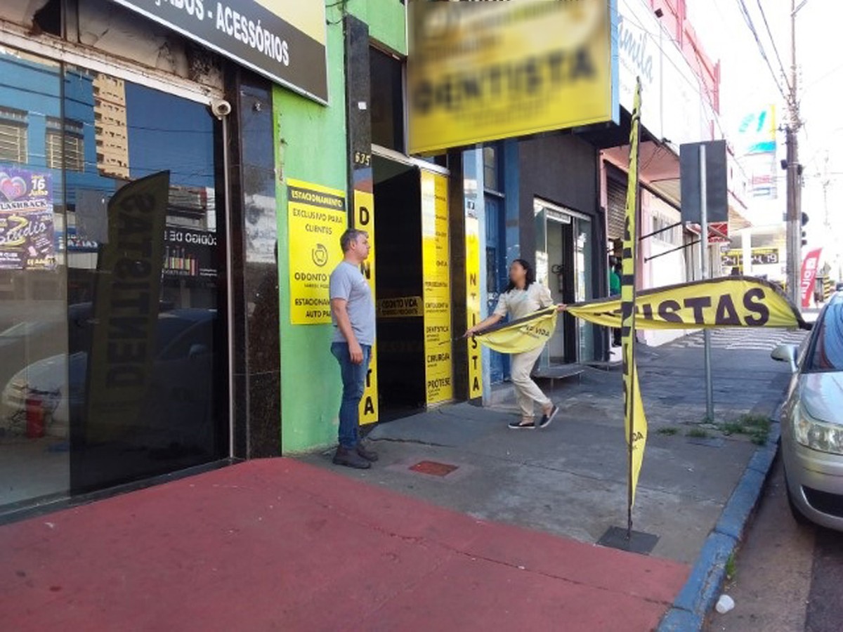 Sedepp e Seplan orientam comerciantes sobre o uso correto de publicidade nas vias públicas em Presidente Prudente