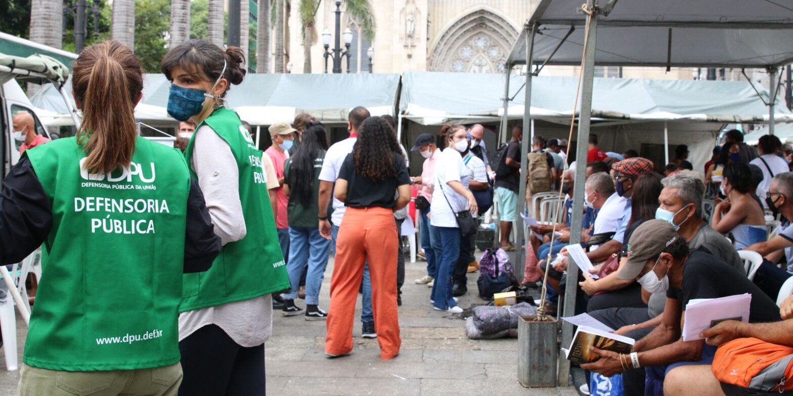 TRF faz mutirão de atendimento à população em situação de rua em SP