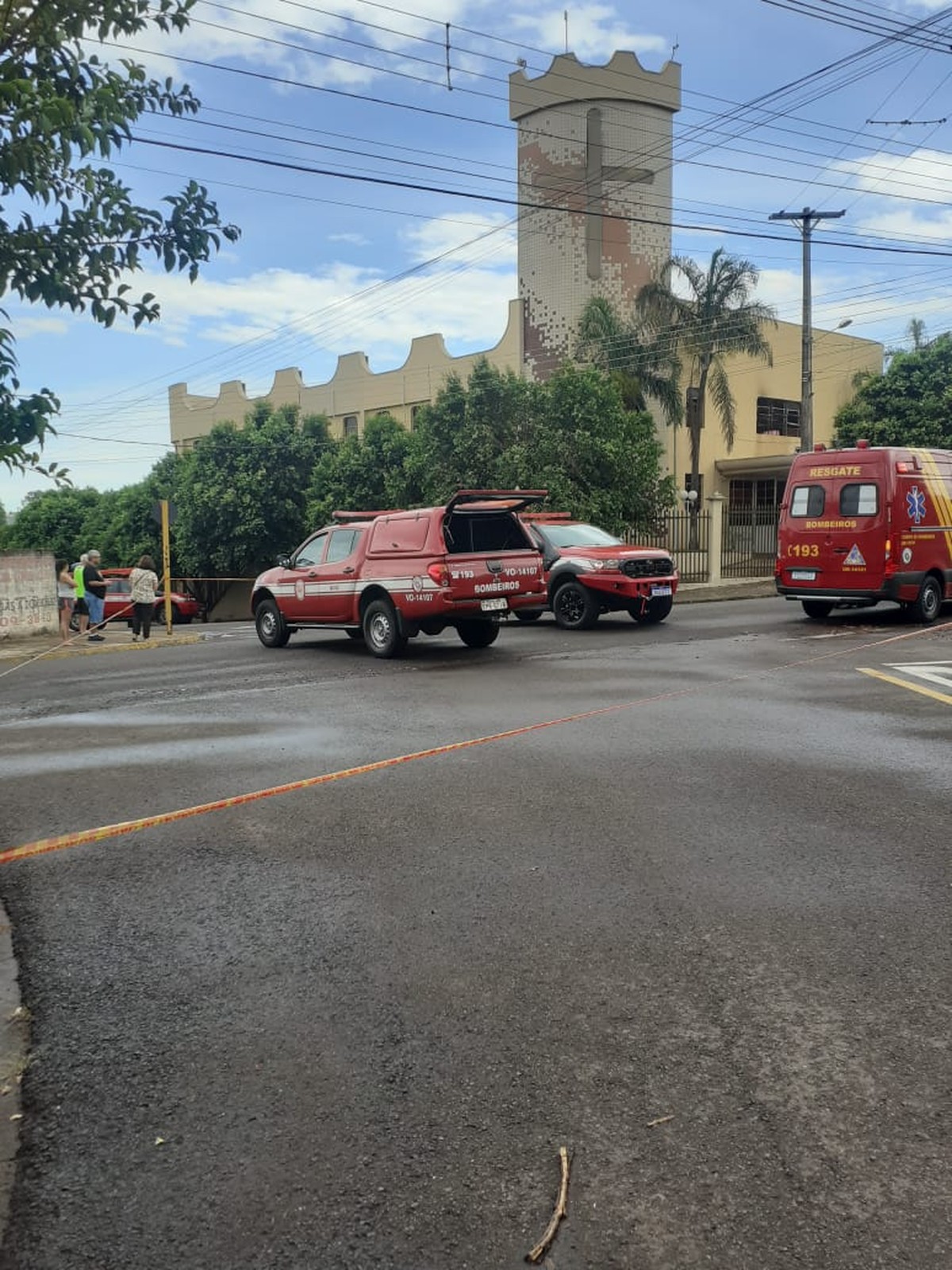Princípio de incêndio atinge Paróquia de São Lucas, no Parque Shiraiwa, em Presidente Prudente