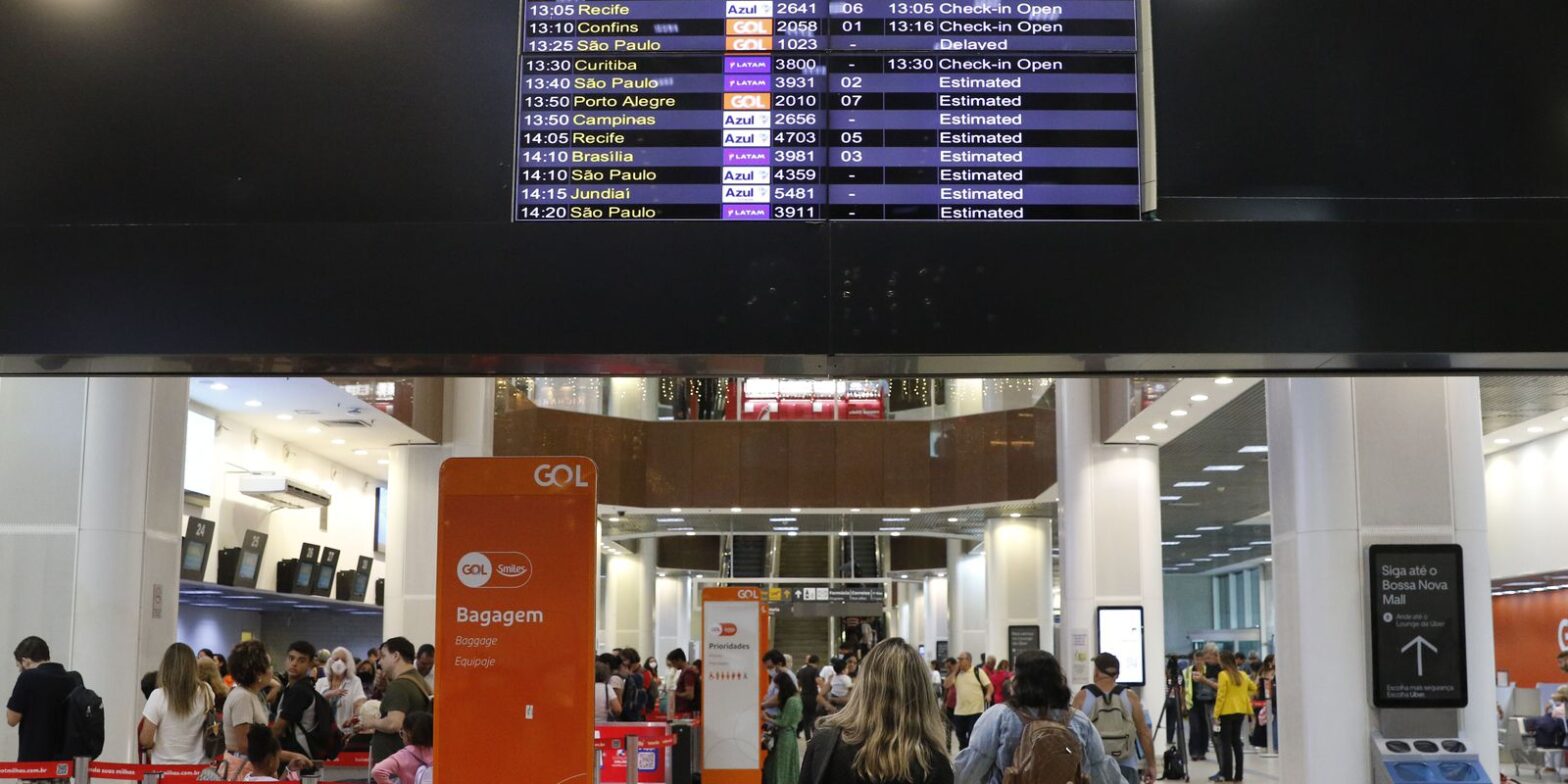 Denúncias de racismo mostram aeroporto como ambiente hostil a negros