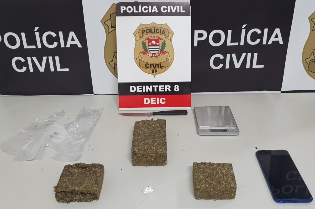 Com porção de cocaína na cueca, homem de 21 anos é preso por tráfico de drogas em Álvares Machado