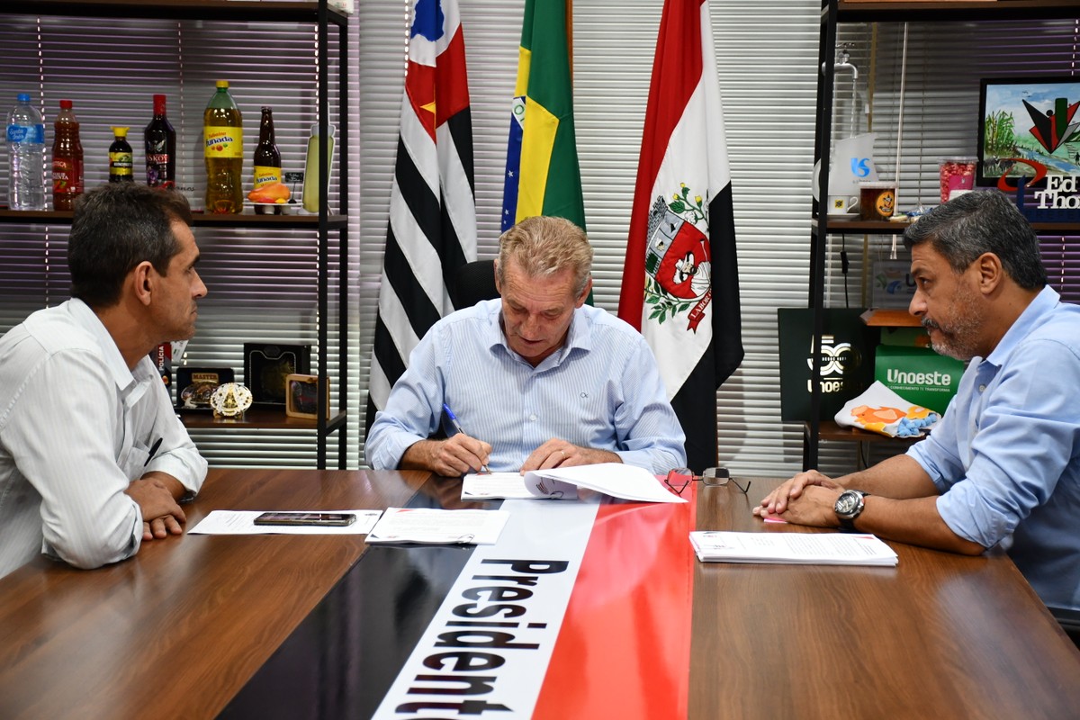 Contrato do transporte coletivo urbano é assinado e empresa tem prazo de 180 dias para cumprir exigências em Presidente Prudente