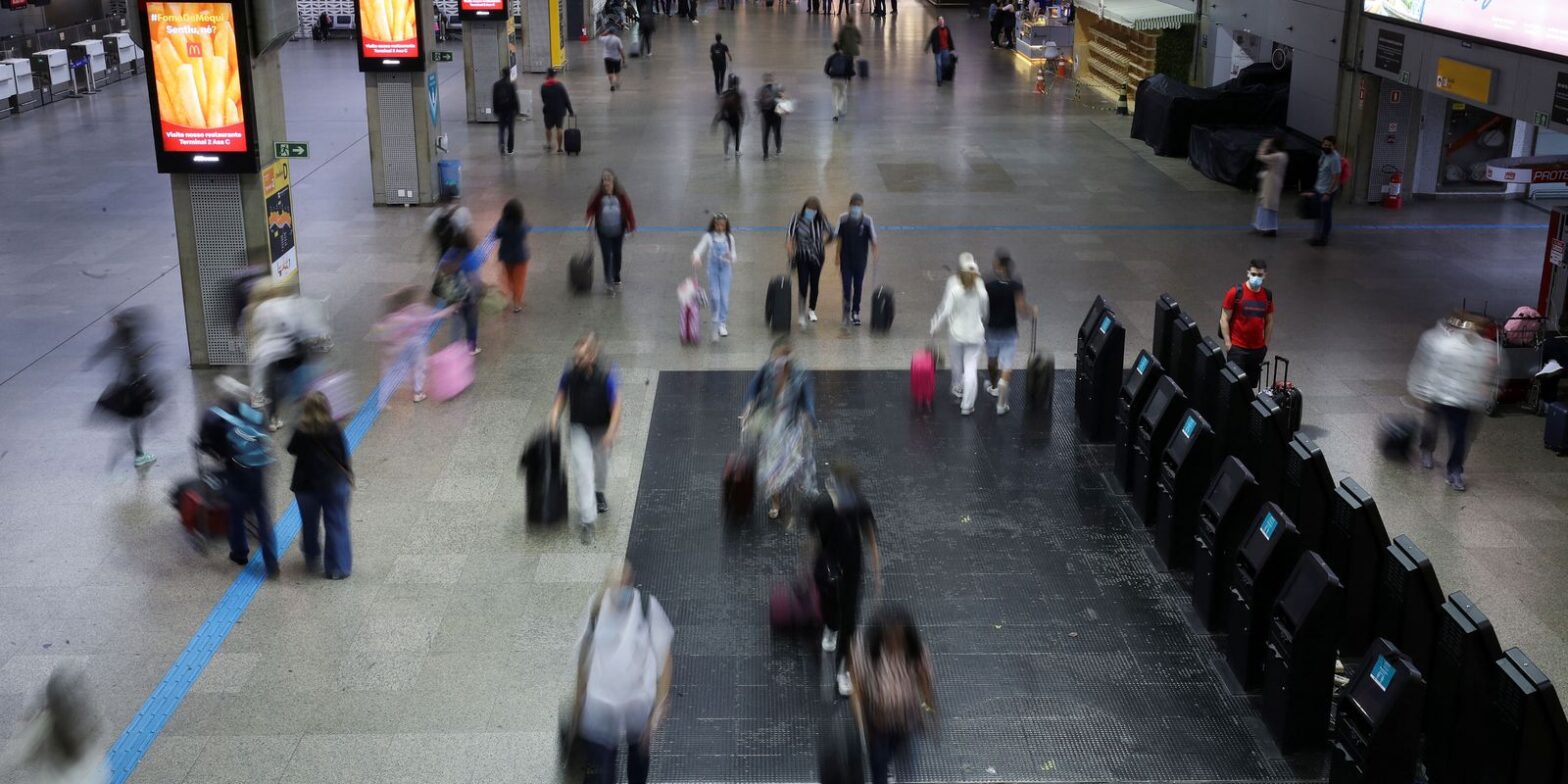 Greve de aeronautas entra no 2°dia com atrasos e cancelamentos de voos