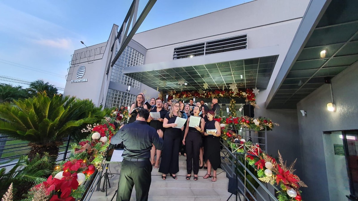 Penúltima noite de apresentações da Cantata Vozes do Natal é abrilhantada pelo Coro Sinfônico da Assembleia de Deus