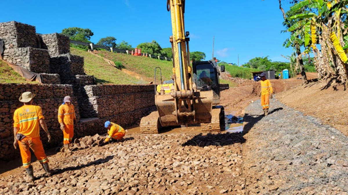 Sistema de prevenção a alagamento e erosão é construído na Rodovia Assis Chateaubriand, em Presidente Prudente