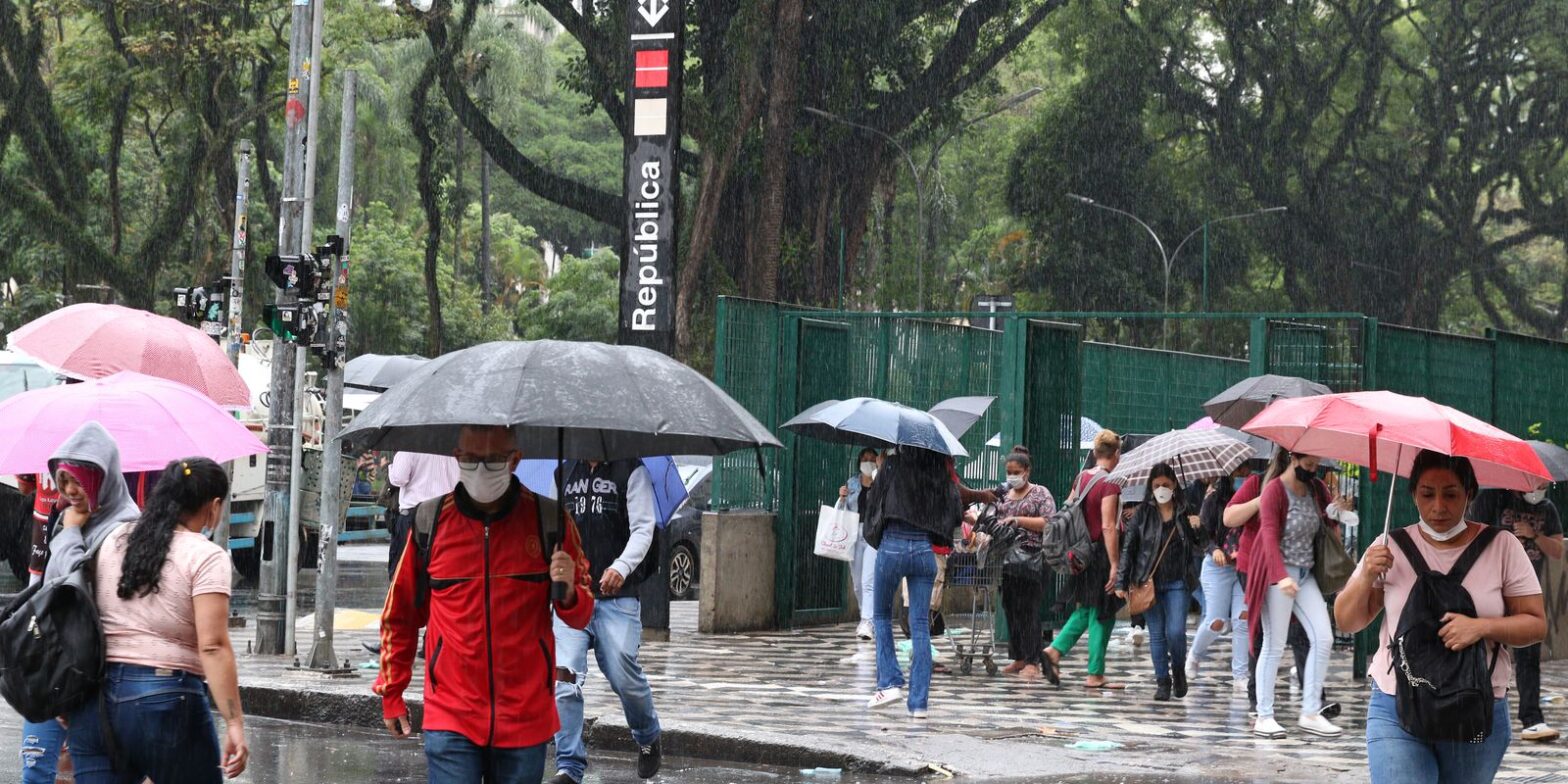 Defesa Civil de SP alerta para chuvas intensas a partir de hoje