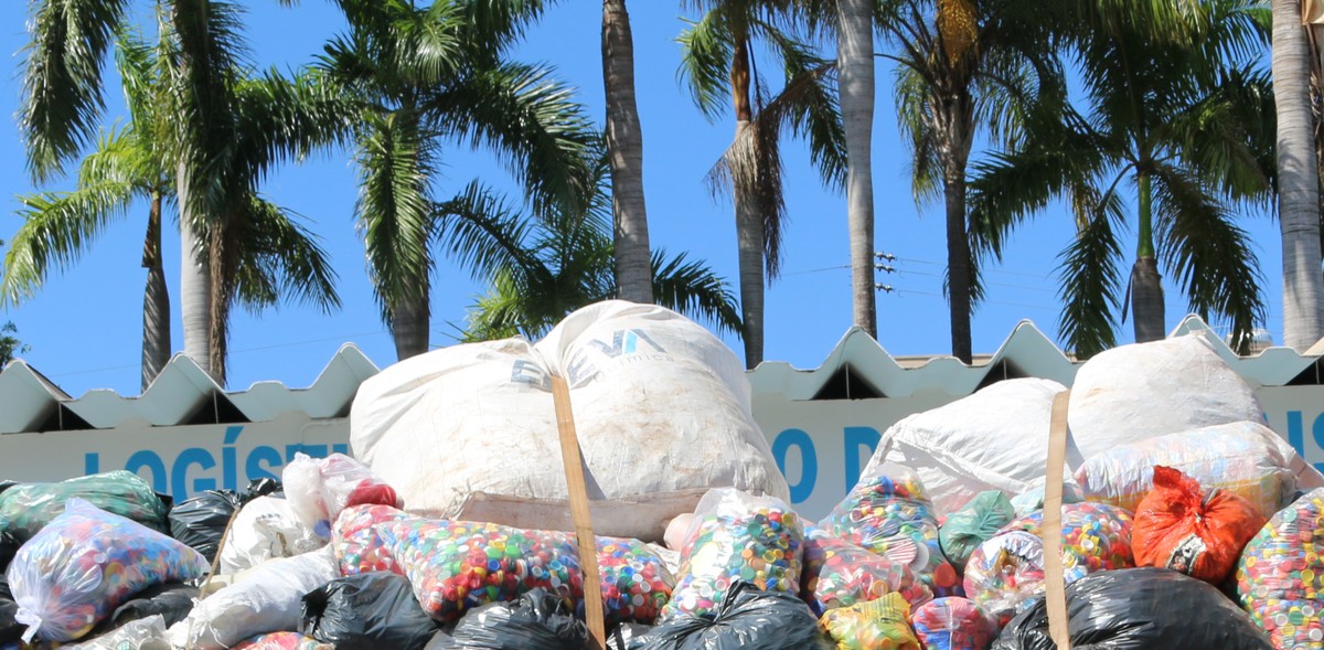 Voluntários já passam de 10 toneladas de materiais recicláveis arrecadados para ajudar o Hospital de Esperança