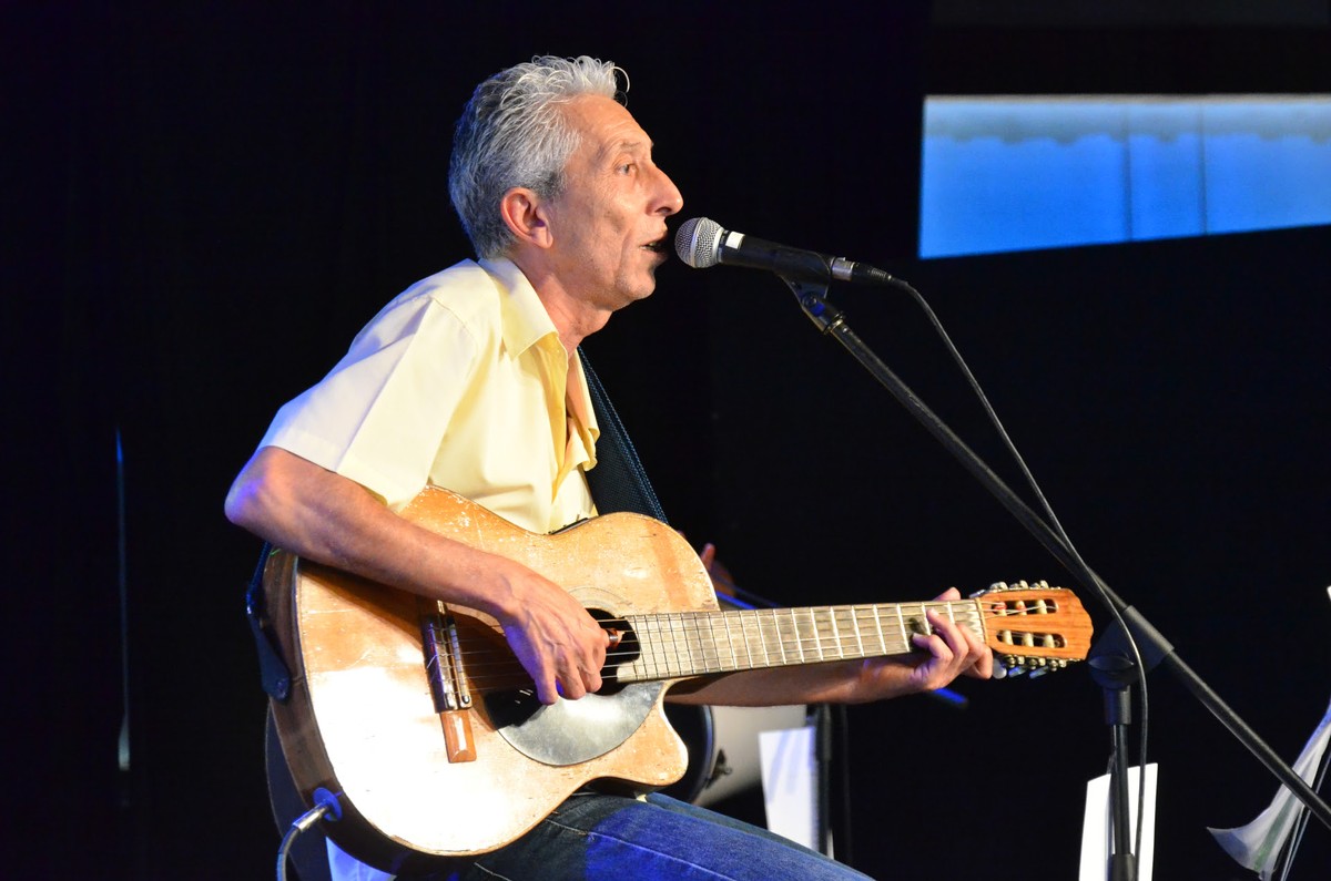 Zhezinho do Cavaco e Mistura do Samba realizam apresentação gratuita em Presidente Prudente