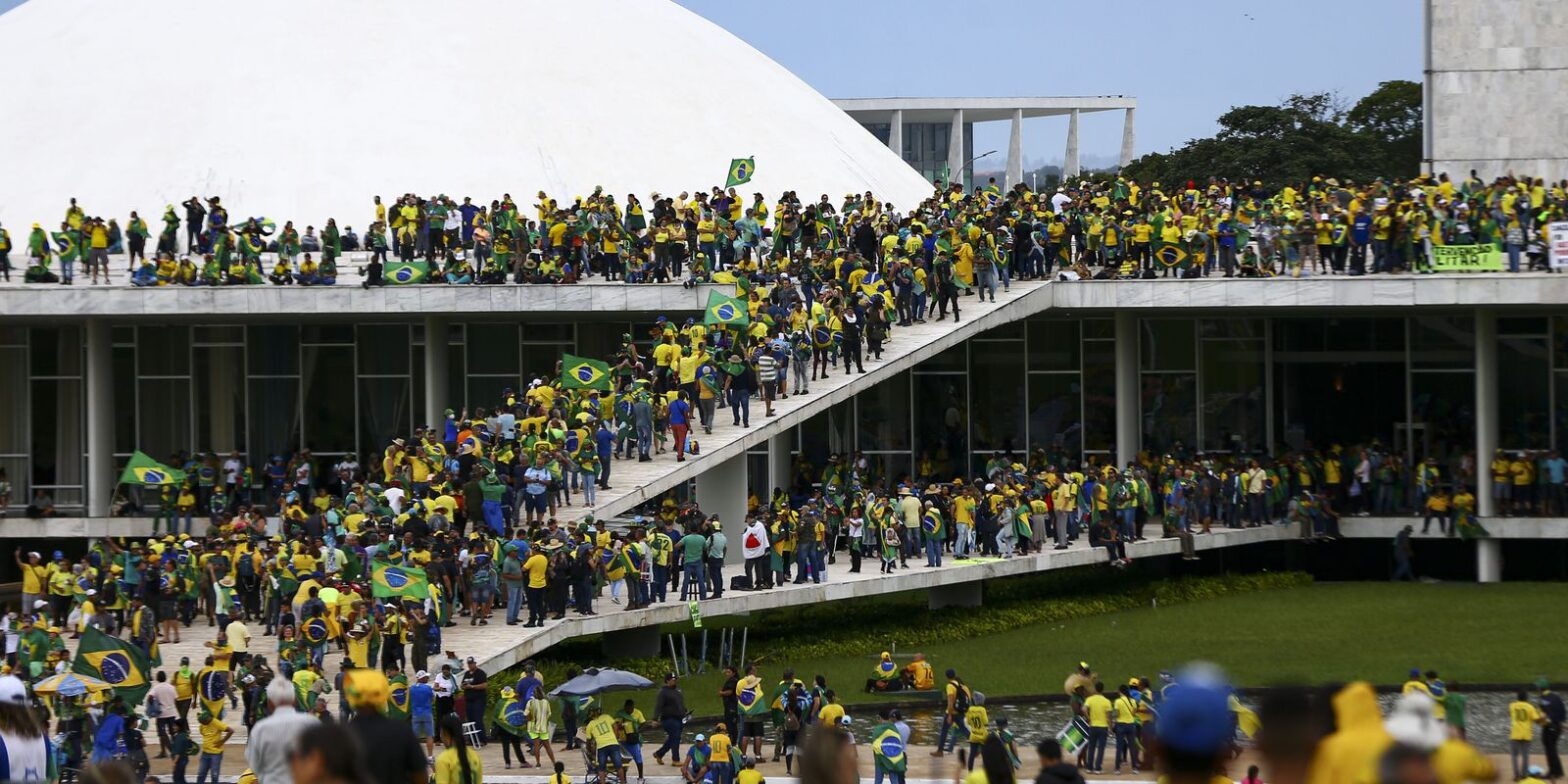 Entidades divulgam notas de repúdio contra invasões antidemocráticas