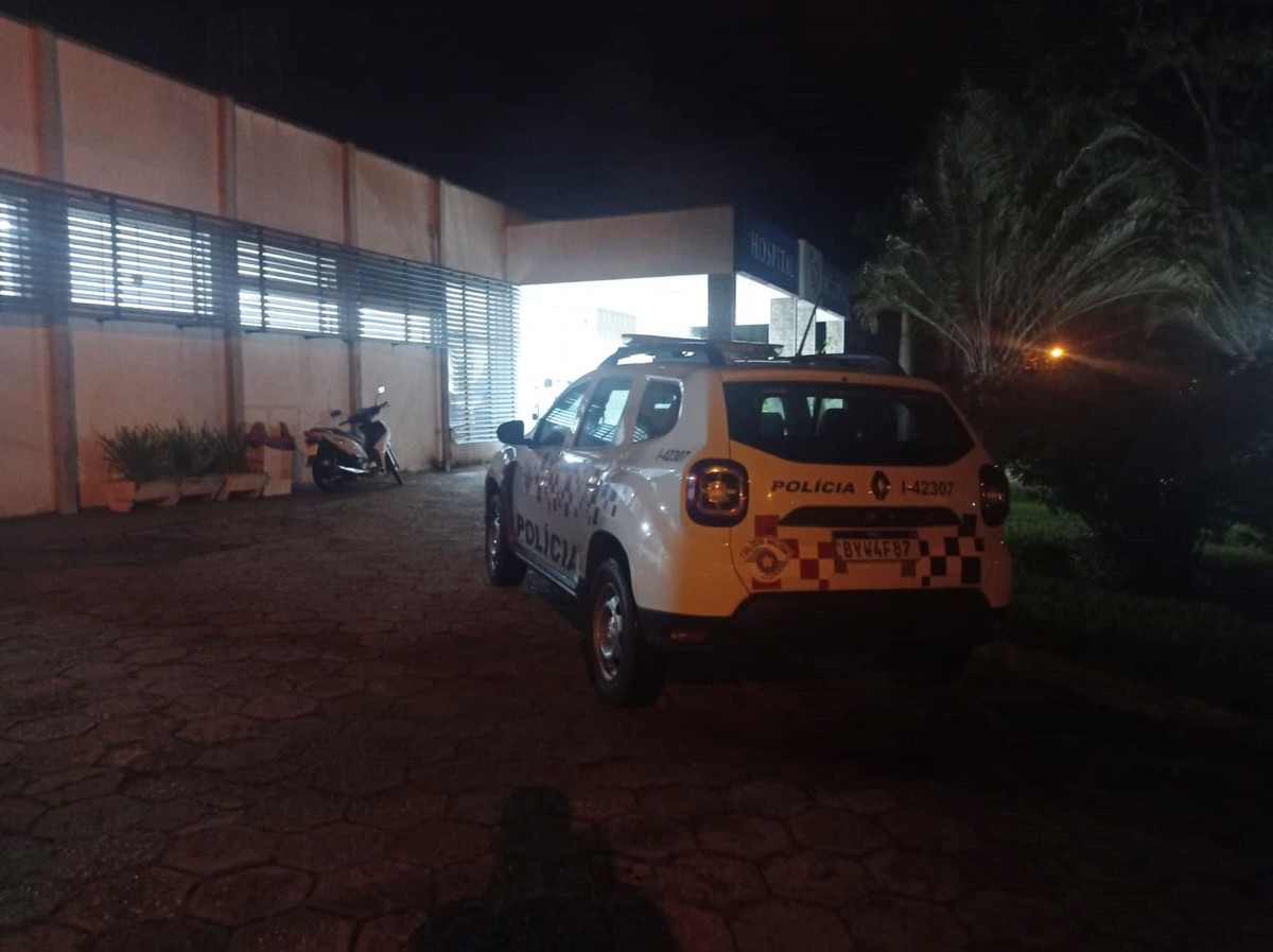 Em briga com a ex-mulher e parentes dela por causa de máquina de serra, homem leva tiro na cabeça em Teodoro Sampaio