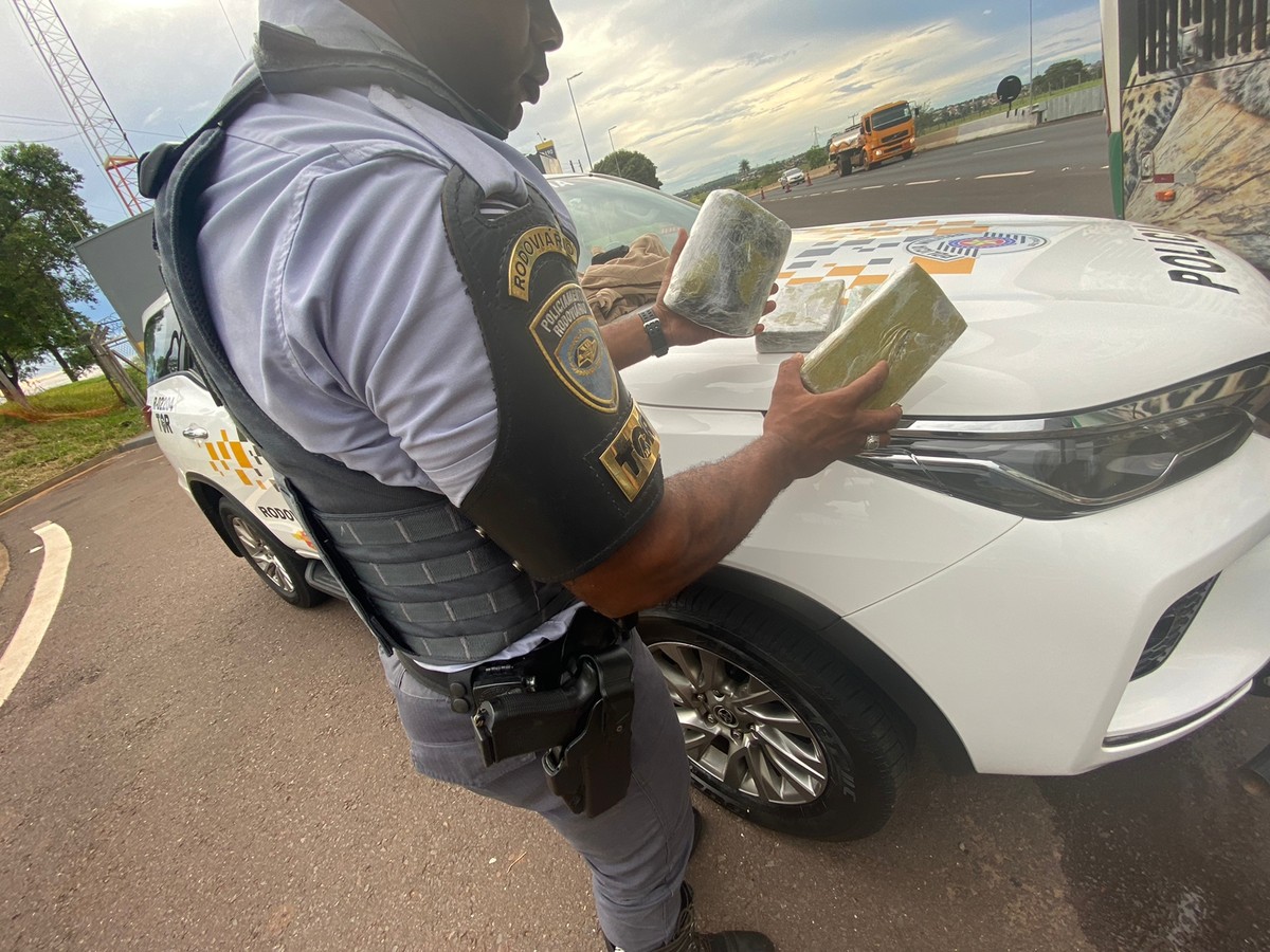 Com mais de 4kg de cocaína escondidos no corpo, boliviana é presa em flagrante na Rodovia Raposo Tavares, em Presidente Venceslau