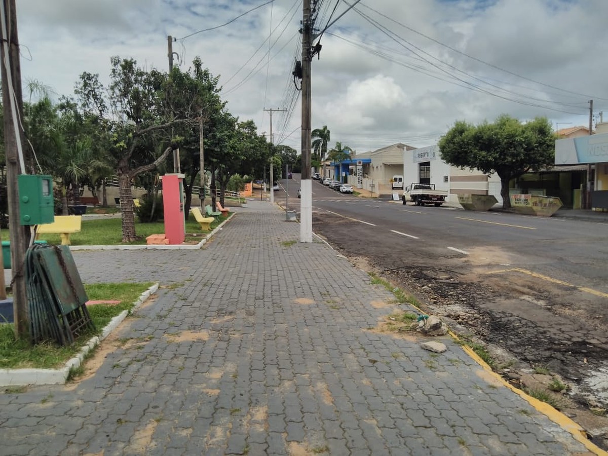 Comerciante reage a assalto a trailer de lanches e leva três facadas na Vila Barros, em Dracena