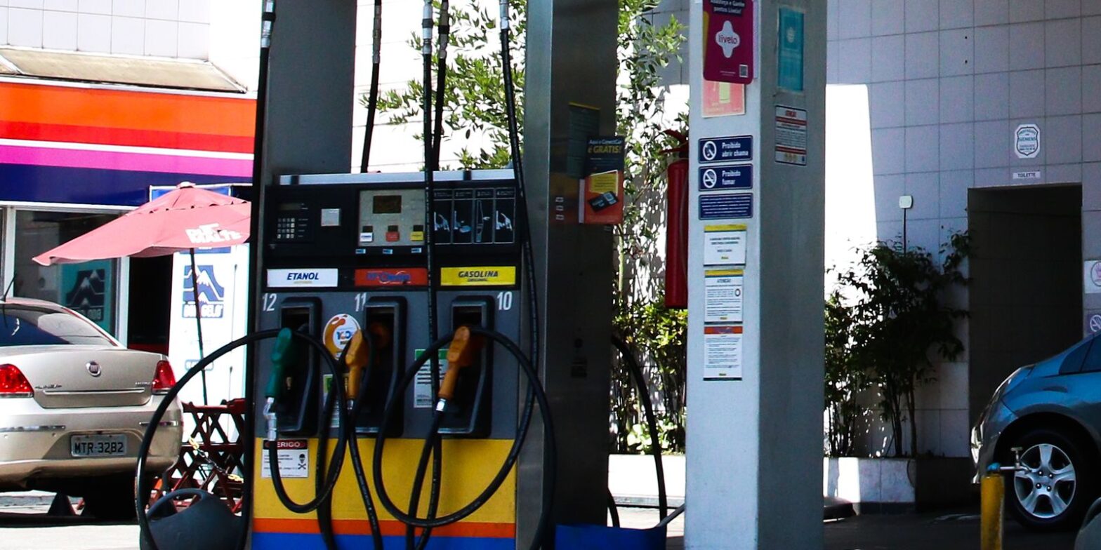 Cade vai investigar cartel no preço de combustíveis