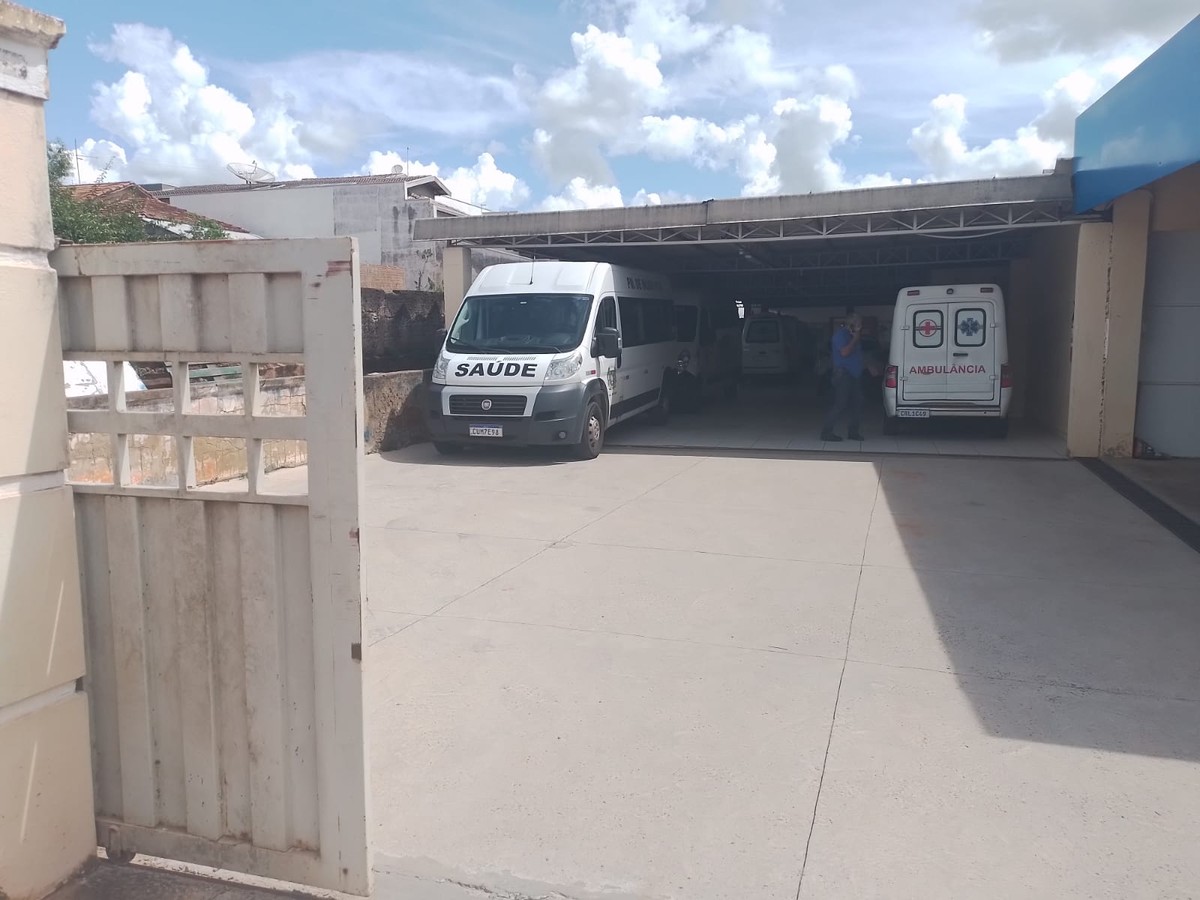 Homem pega ambulância de Centro de Saúde para comprar drogas, viaja 40km e acaba detido após devolver o veículo