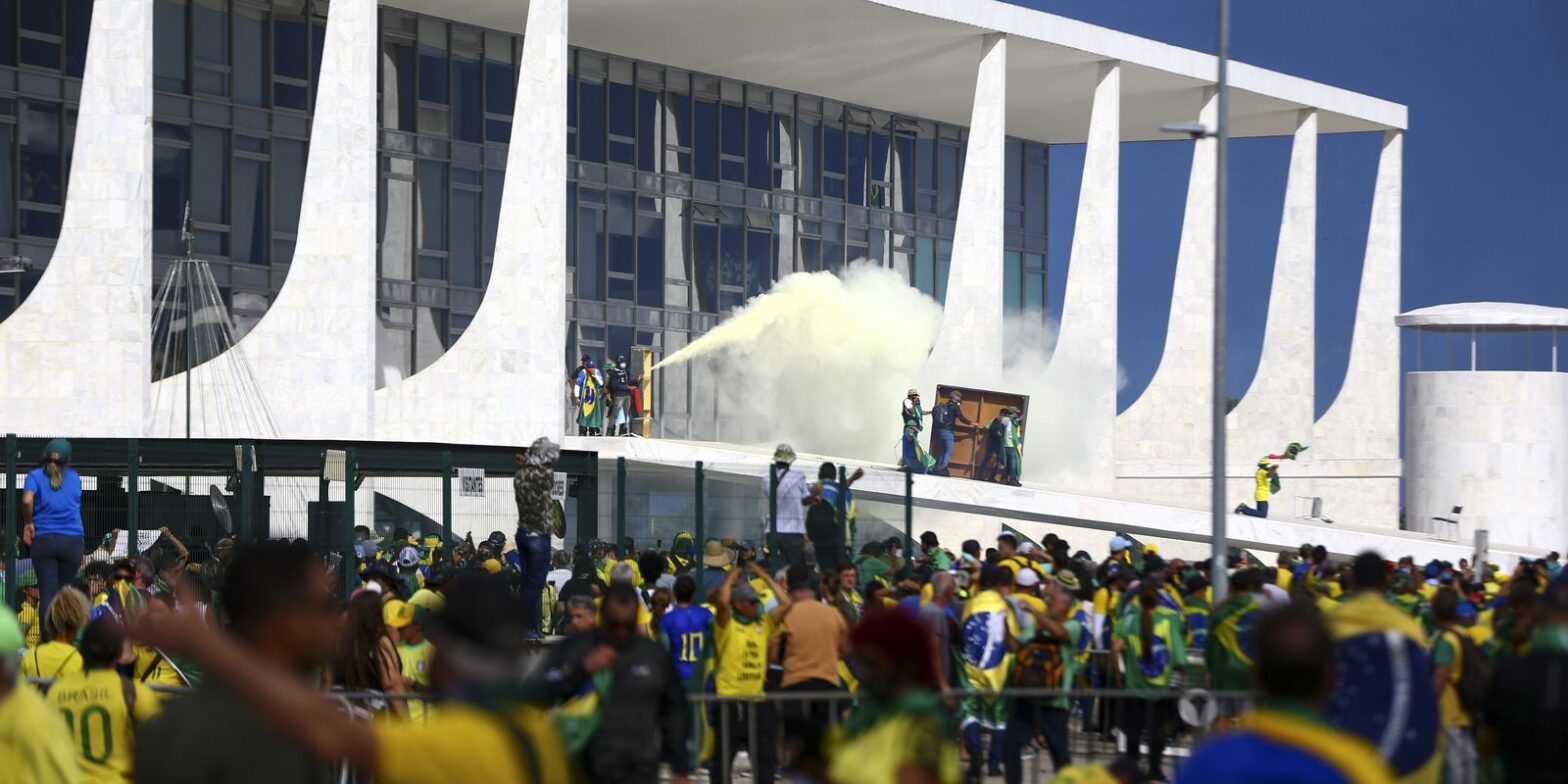 Invasões aos Três Poderes: PGR determina abertura de inquérito
