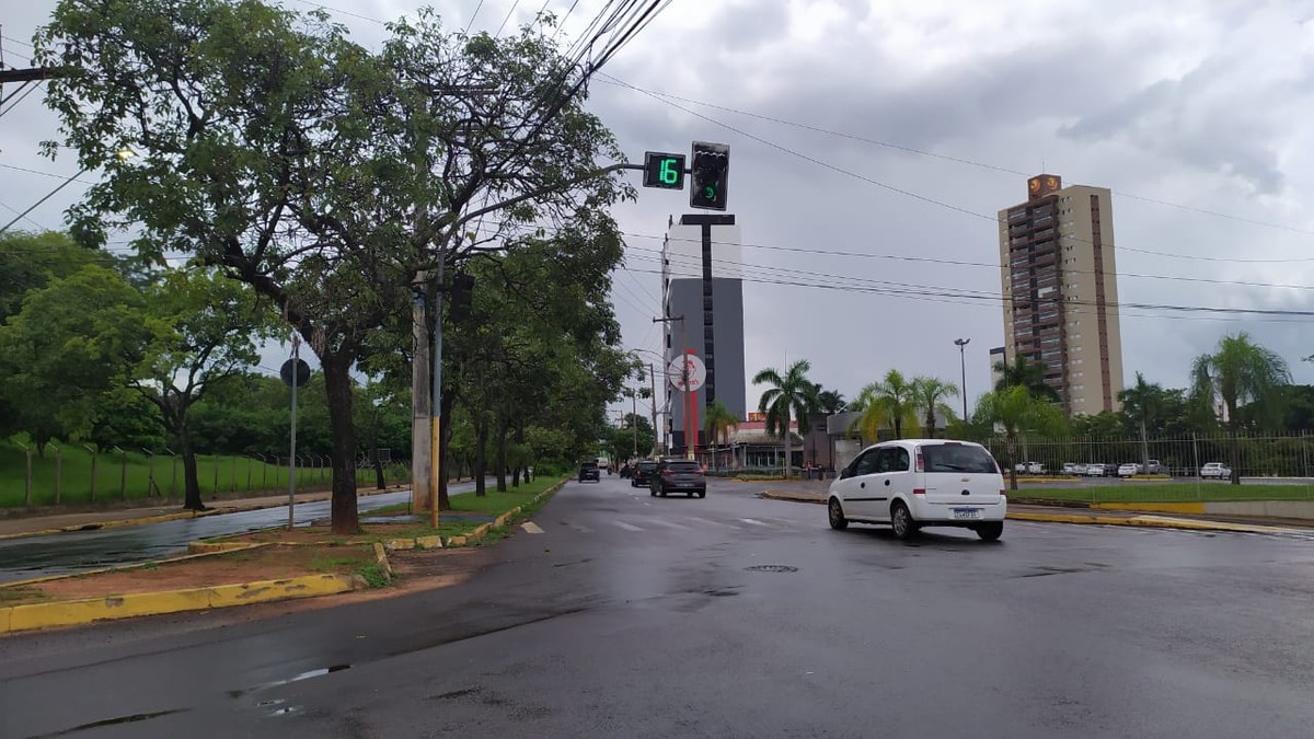 Trecho da Avenida Manoel Goulart entre a Vila Santa Helena e o Jardim das Rosas ficará interditado por 8h neste domingo