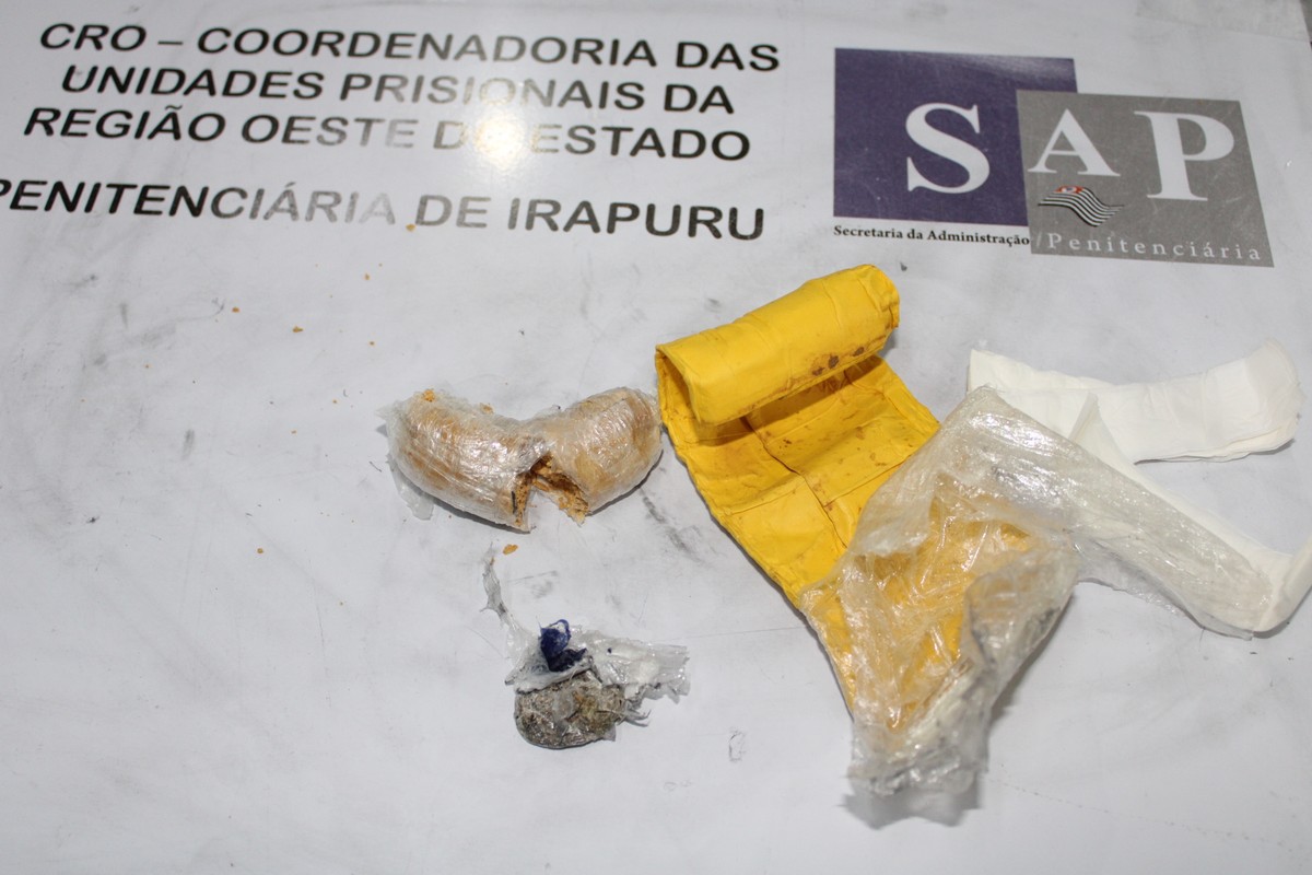 Três visitantes são flagradas tentando entrar em penitenciárias com entorpecentes e aparelho celular escondidos
