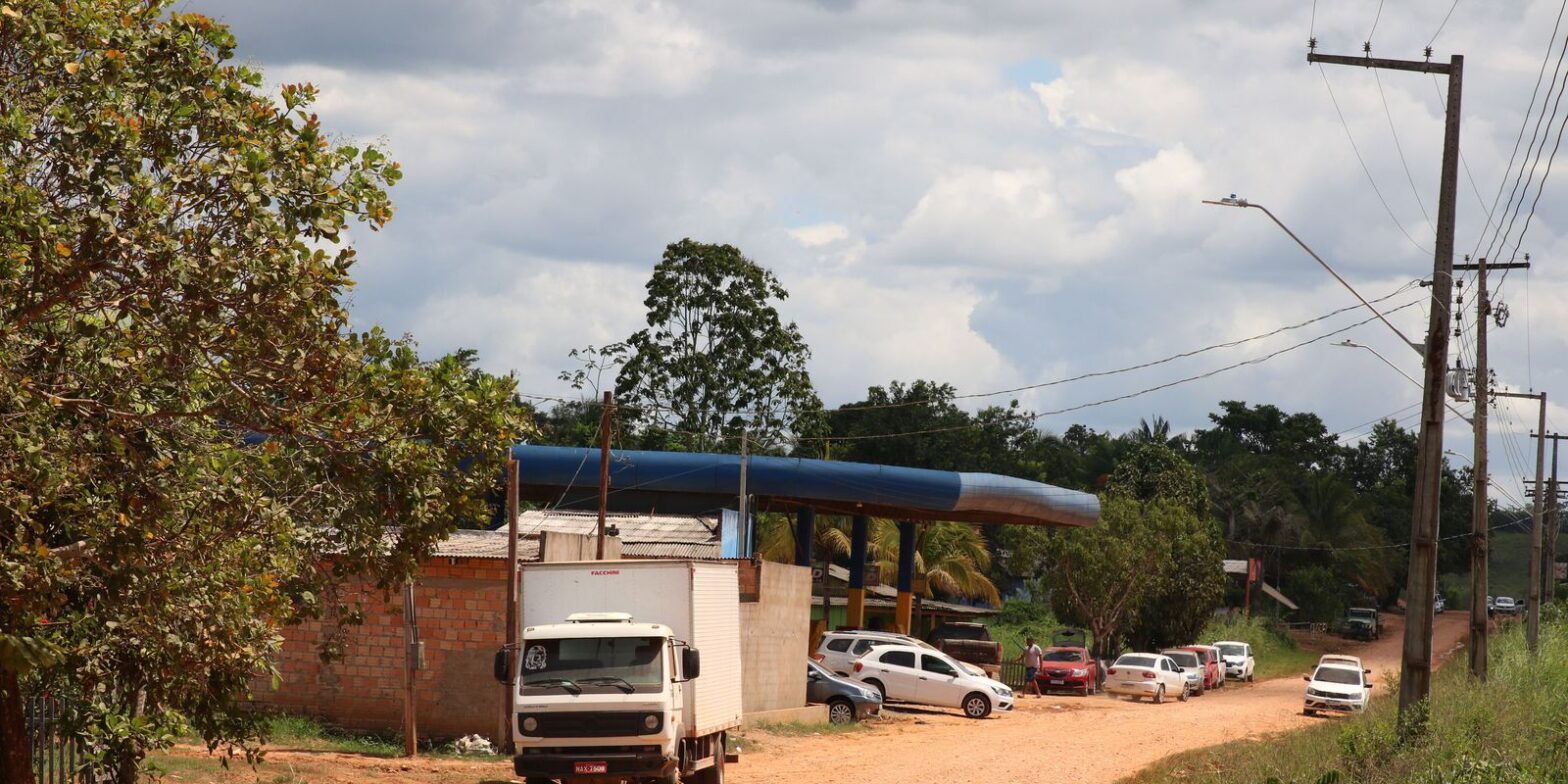 Pequena vila na região do Paredão é rota de fuga de garimpeiros em RR