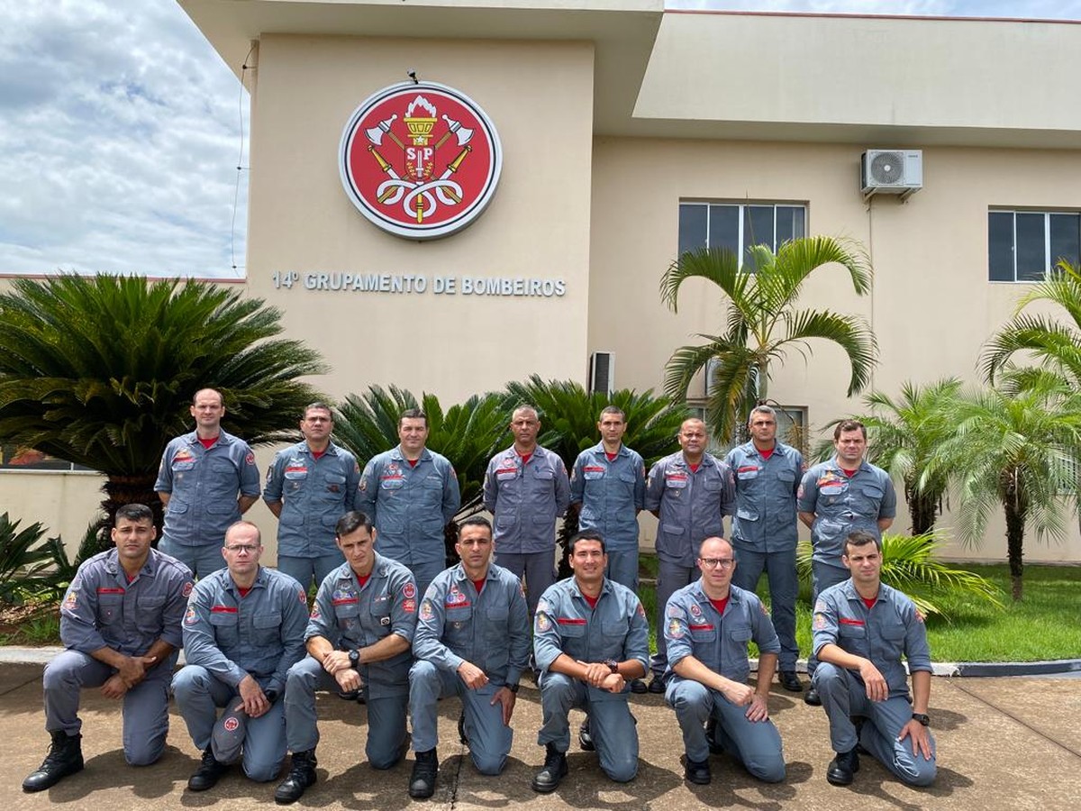 Bombeiros da região de Presidente Prudente participam de missão de resgate de vítimas de temporal no Litoral Norte de SP