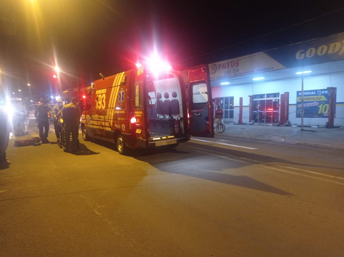 Acidente de trânsito deixa motociclista ferido em cruzamento em Teodoro Sampaio