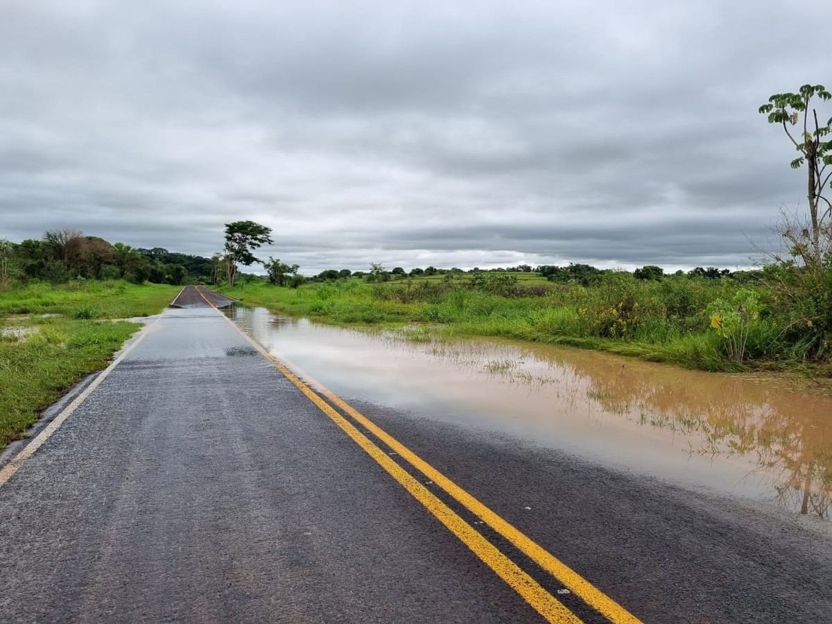 Após interdição causada por alagamento, ligação entre Marabá Paulista e Presidente Venceslau é liberada