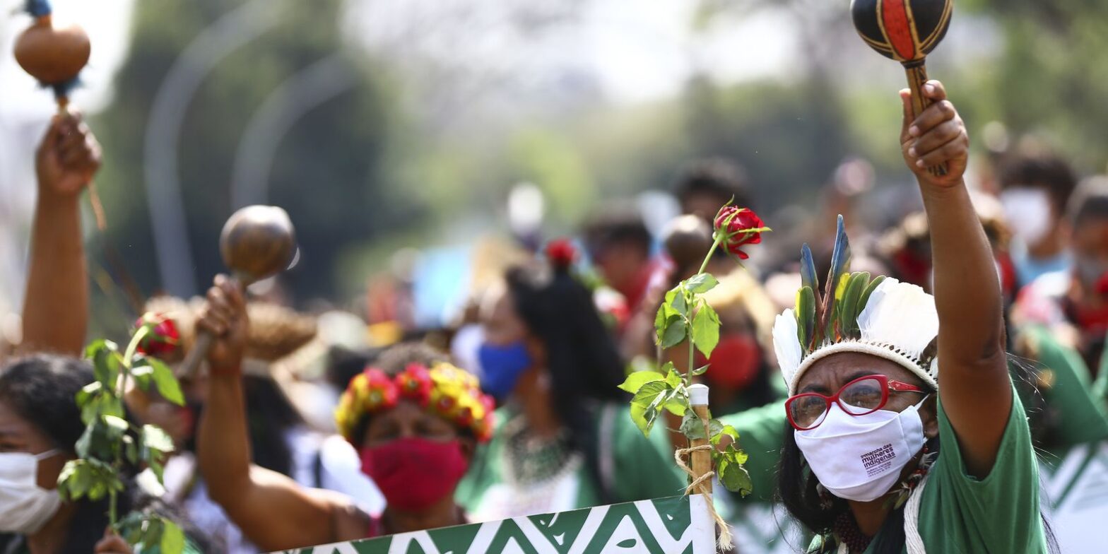 Hoje é Dia: luta dos povos indígenas e internet segura são destaques