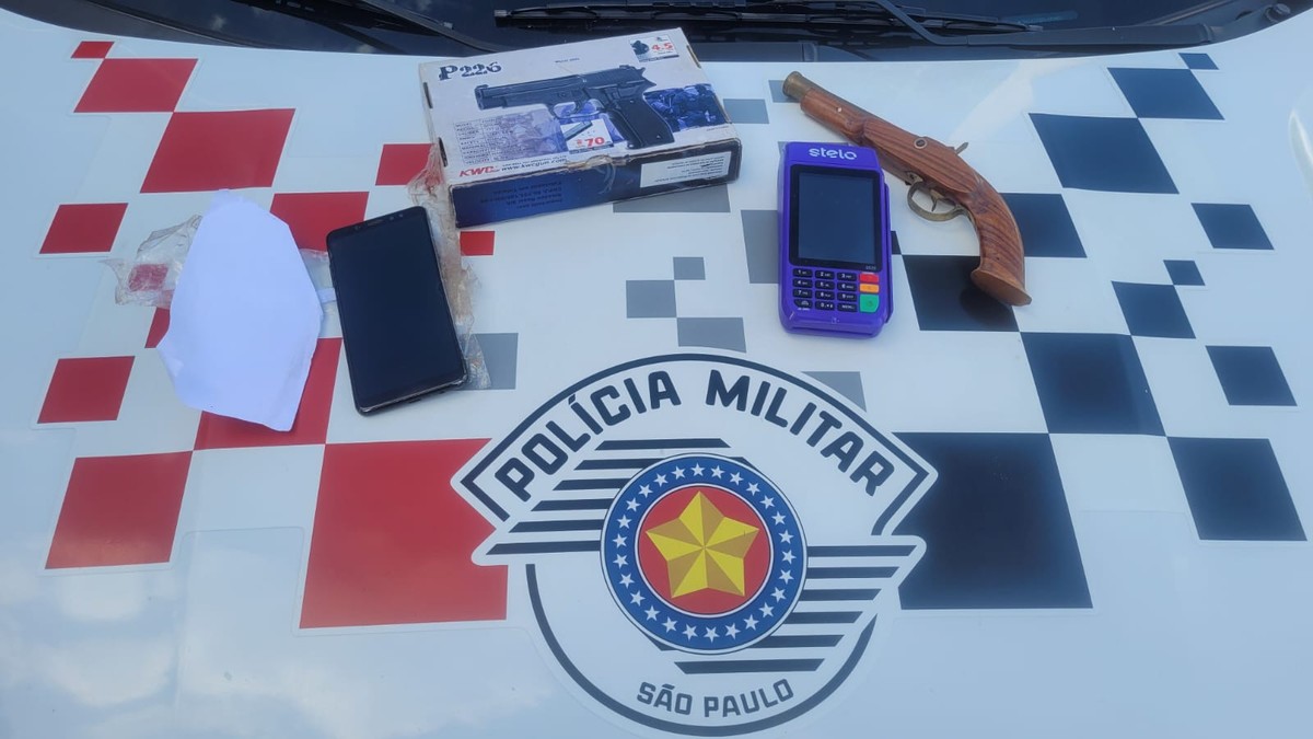 Idoso é preso após furtar celular e arma de chumbinho de pastor evangélico, em Tupi Paulista