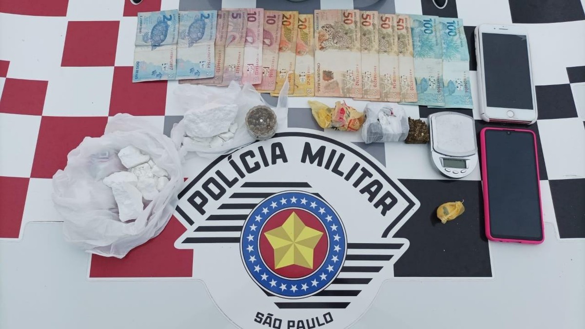 Após denúncia, casal é preso em flagrante com maconha e cocaína em Adamantina