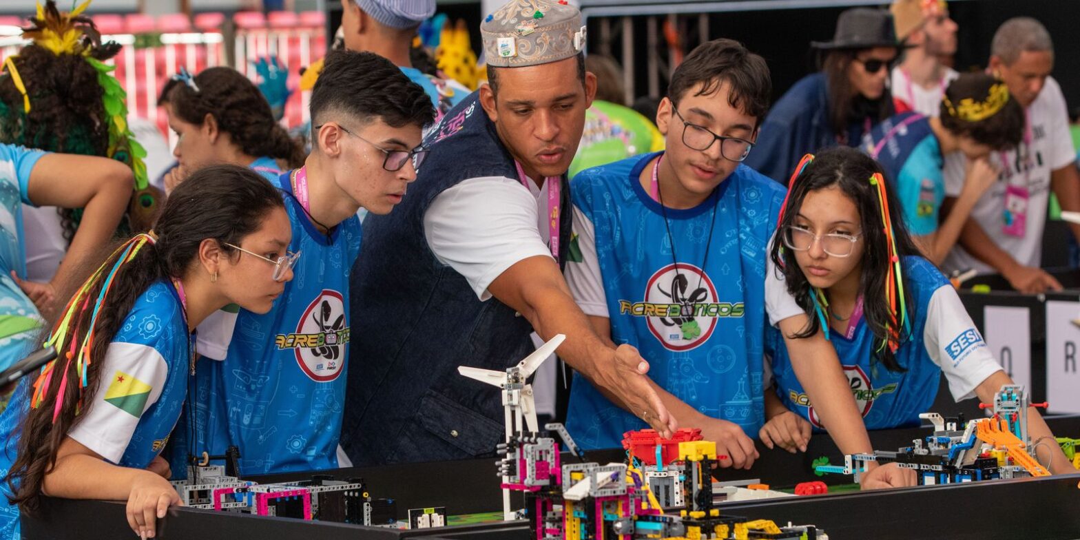 Festival de robótica reúne estudantes de todo o país no DF