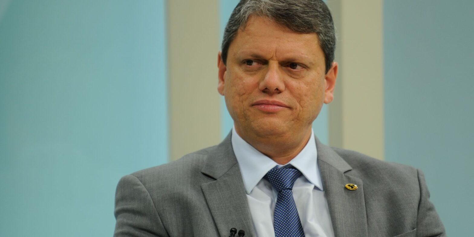 Em viagem internacional, governador de SP passará por cirurgia