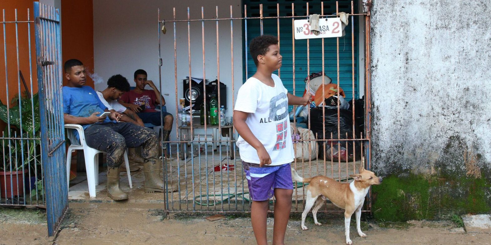 Famílias desabrigadas de São Sebastião são encaminhadas para hoteis