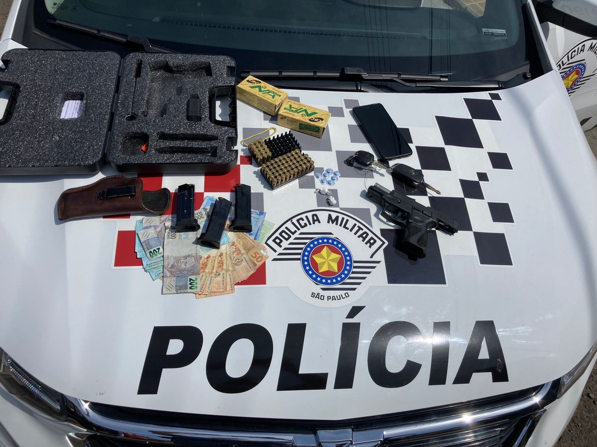 Homem tem crise convulsiva após ser preso em flagrante por porte ilegal de arma de fogo, em Dracena