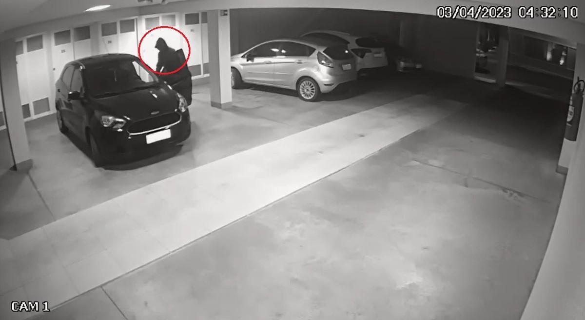 Homem invade prédio residencial e furta carro avaliado em mais de R$ 40 mil em Presidente Prudente