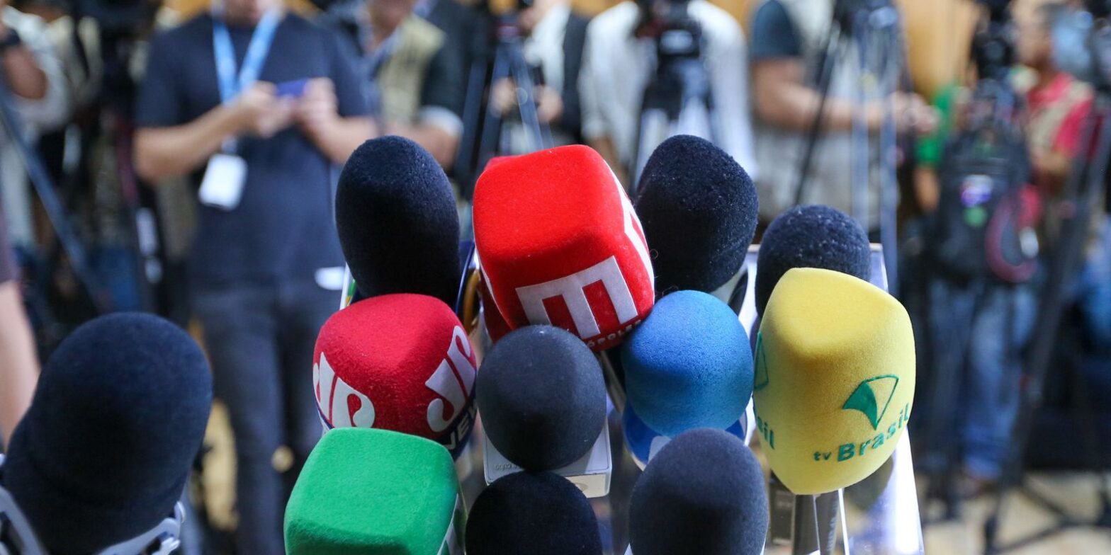 Dia do jornalista: como frear escalada da violência contra profissão