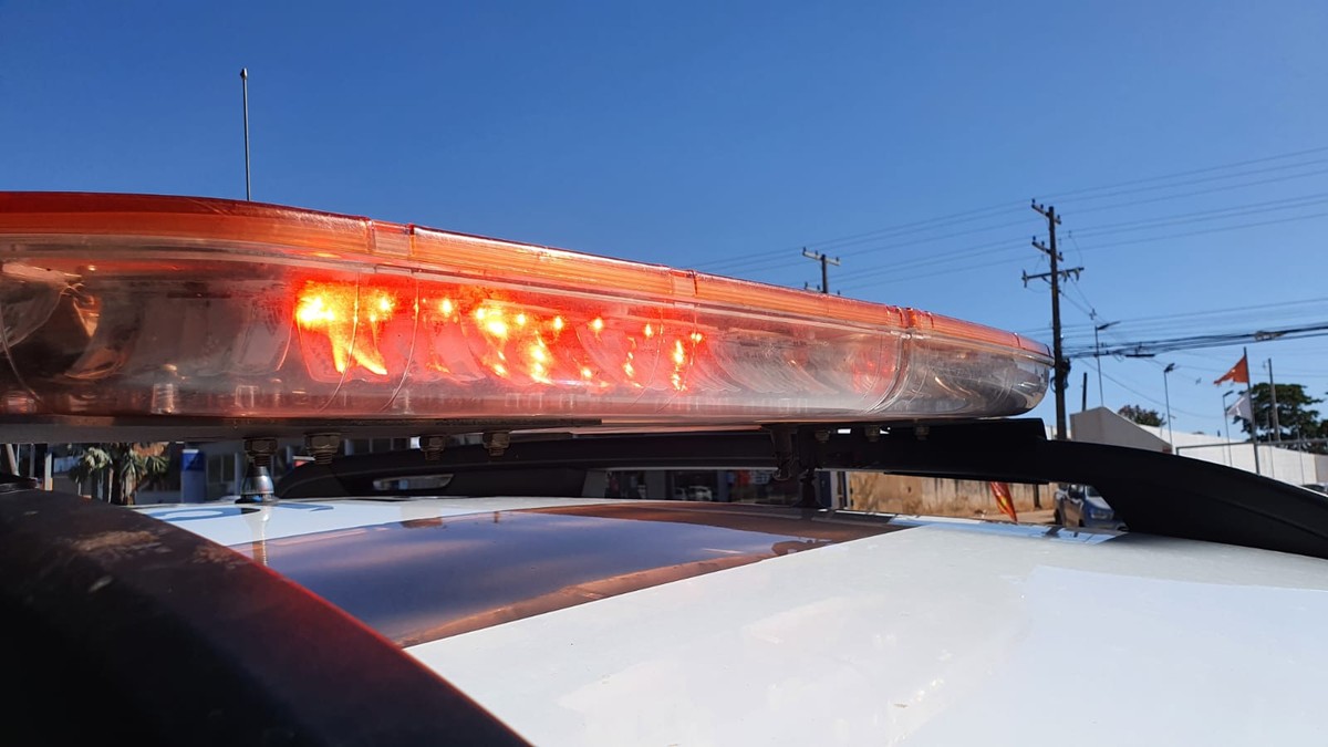 Homem é preso depois de agredir companheira e ameaçá-la de morte com facão em Panorama