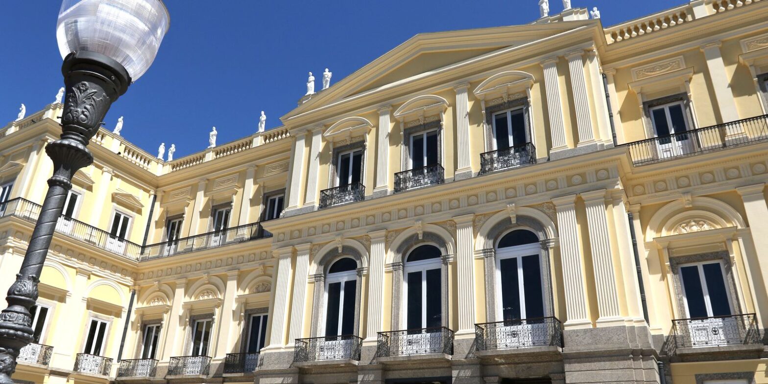 Museu Nacional lança primeiro catálogo impresso de obras raras