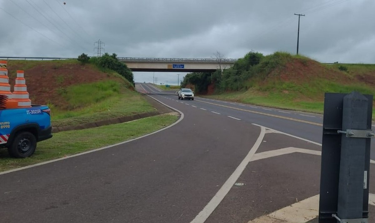 Alça de acesso à Rodovia Prefeito Homero Severo Lins é interditada para manutenção emergencial no sistema de drenagem
