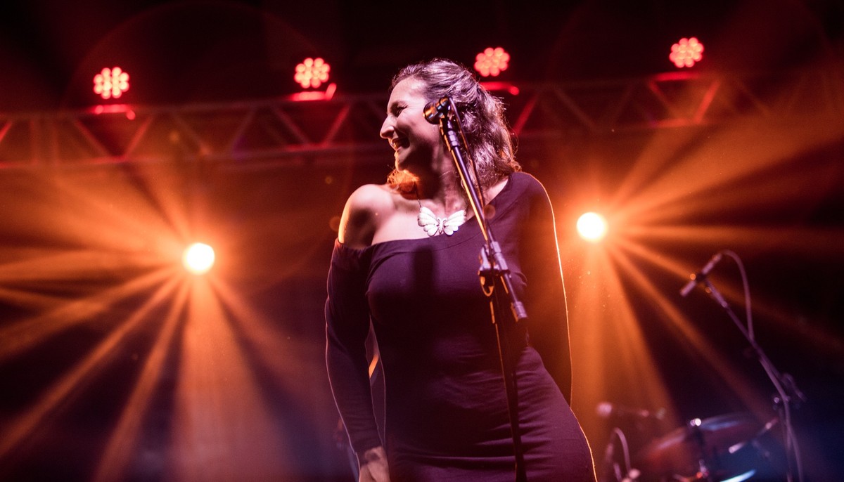 Argentina Jes Condado Blues e Soul realiza show gratuito em Presidente Prudente