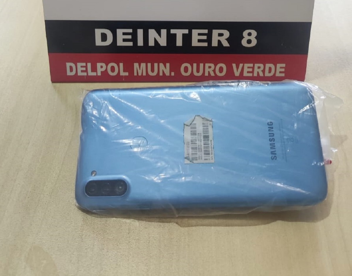 Homem cria perfis falsos para conseguir fotos íntimas de ex-companheira e da filha dela, compartilha as imagens para a família das vítimas e acaba indiciado