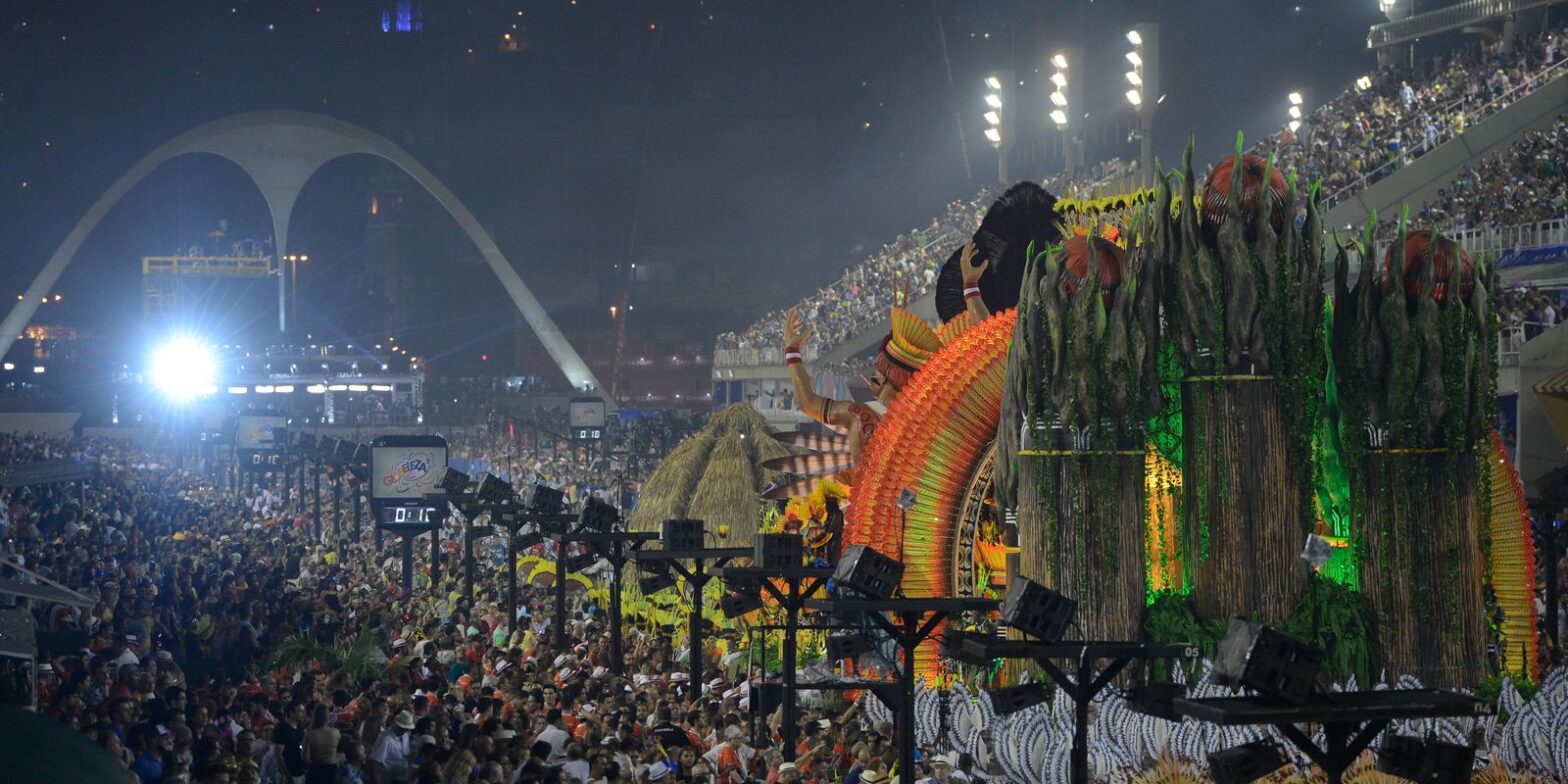 Senado reconhece escolas de samba como manifestação cultural
