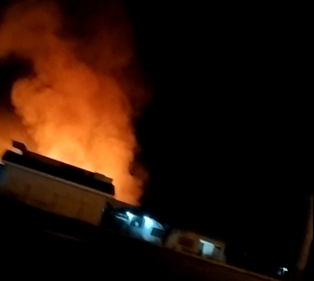 Incêndio atinge fábrica de sementes e nutrição animal, em Presidente Bernardes