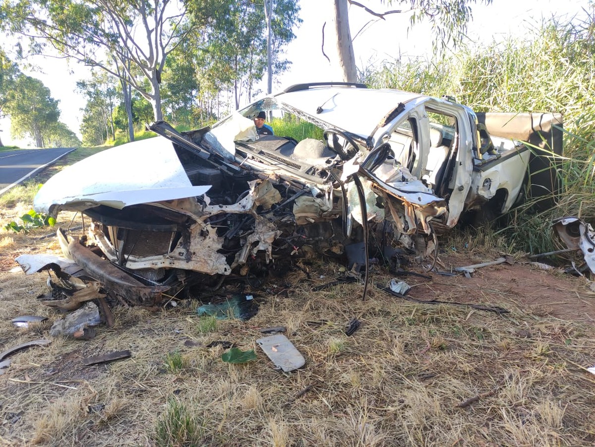 Mulher morre em acidente de trânsito na estrada vicinal Prefeito Fouad Youssef Makari, em Regente Feijó