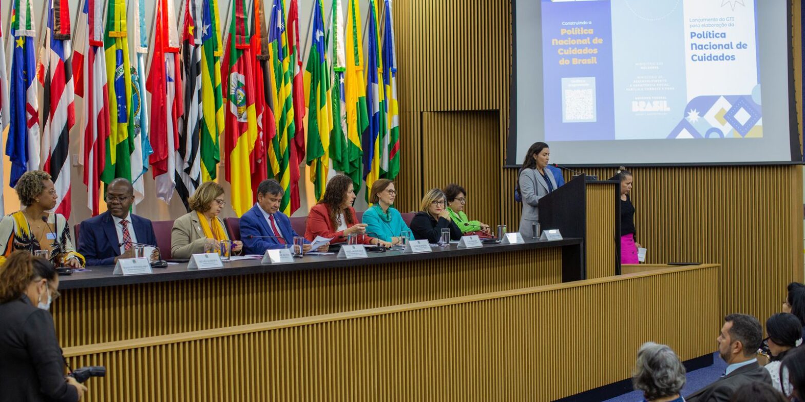 Governo avança para criação de política para cuidadores