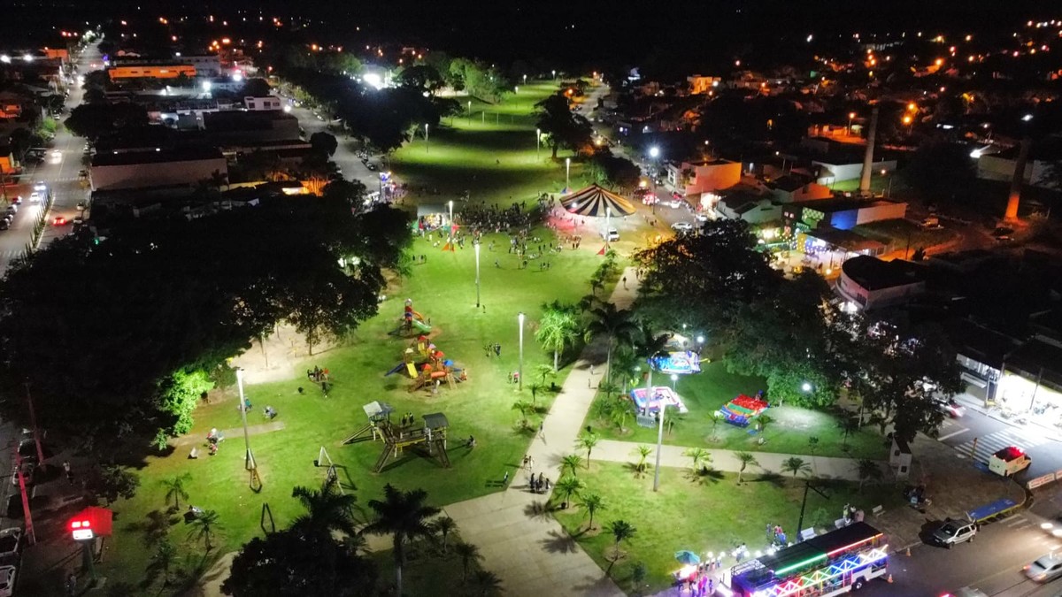 ‘Domingo no Parque’ tem apresentações gratuitas de circo e grupo de samba, em Adamantina