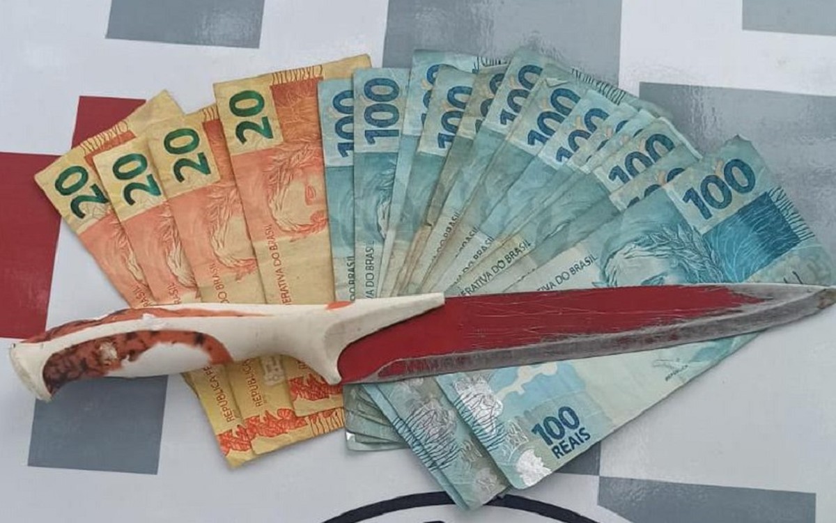 Mulher é presa dois minutos após roubar dinheiro de vítima, que saía de agência bancária, em Adamantina