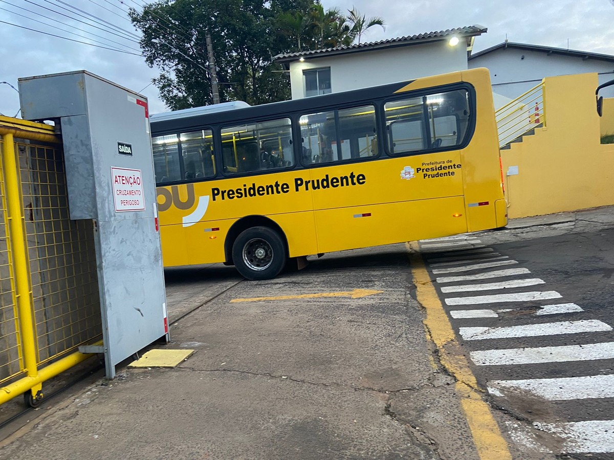 Assembleia sindical com trabalhadores atrasa linhas do transporte coletivo urbano de Presidente Prudente