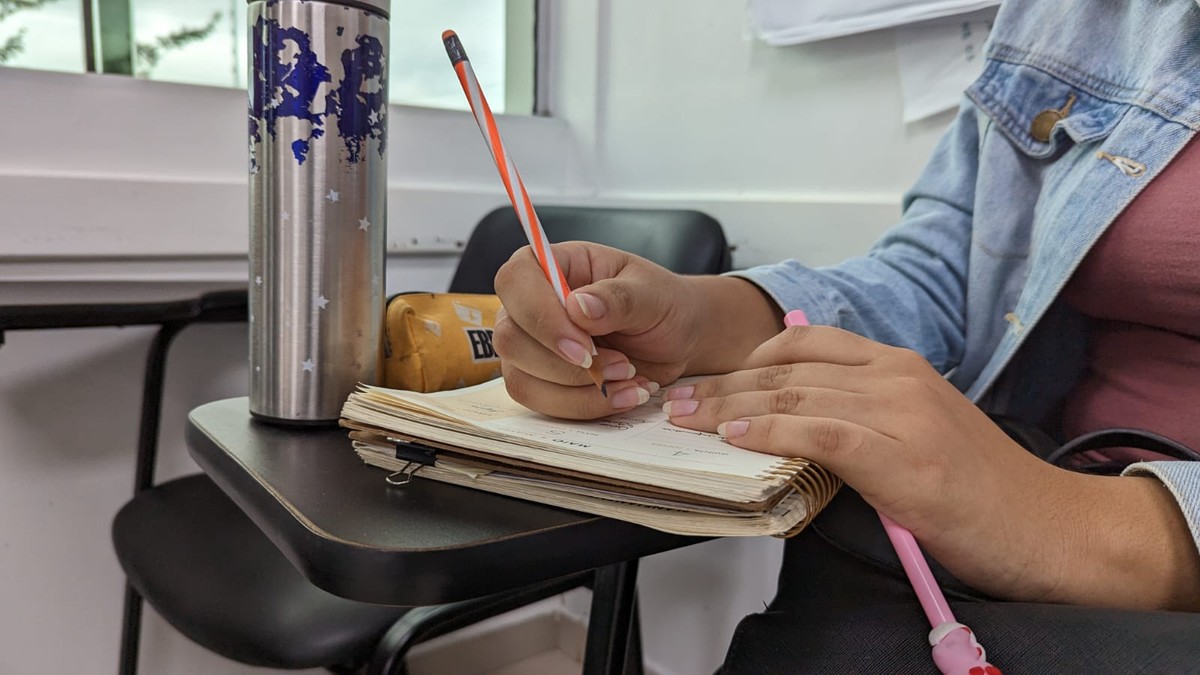 Inscrições para concurso de redação ‘Governa Jovem’ vão até sexta-feira; prêmios chegam a R$ 600